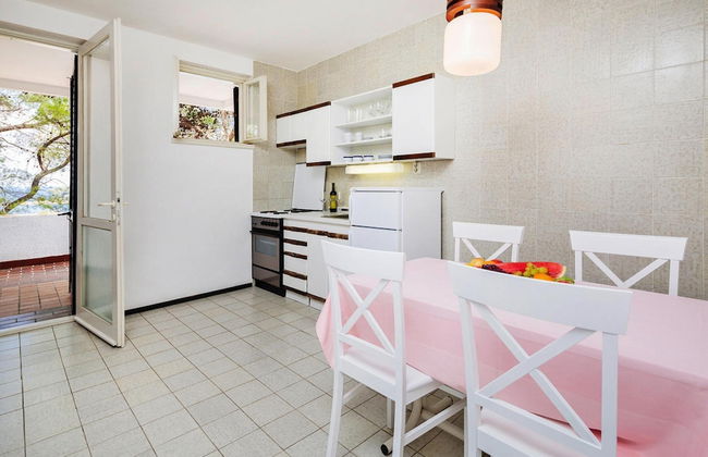 Beautiful Apartments in Jelsa, With Pool - Photo 11