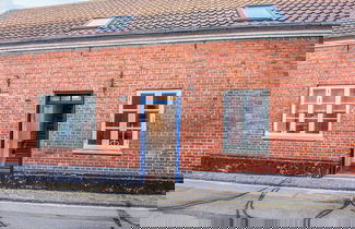 Foto 1 - Apartment, 250m From Coast