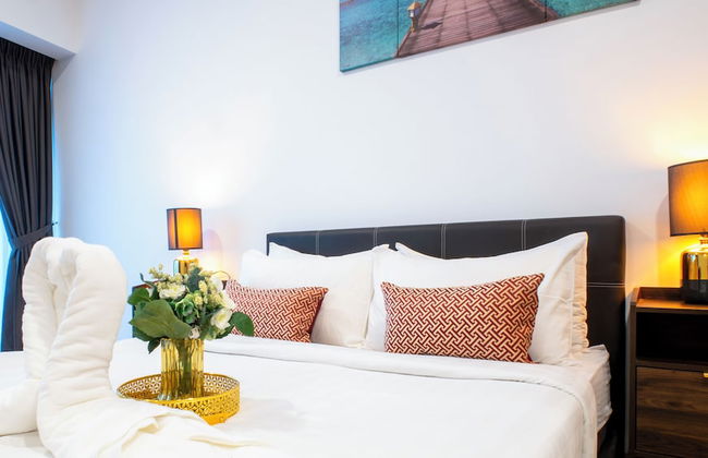 Moonway Luxury Suites At Eaton Residence - Photo 43