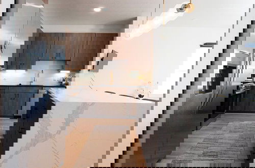 Photo 5 - 5020 PLace - Luxury Apartment