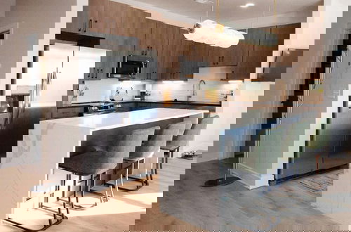 Photo 6 - 5020 PLace - Luxury Apartment