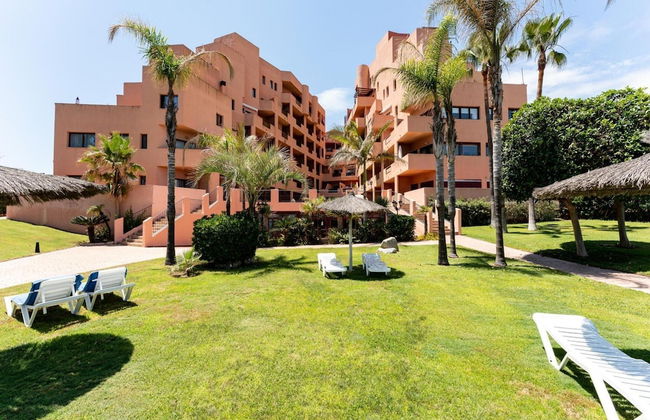 Beachfront Apartment -don Juan Manilva - Foto 1