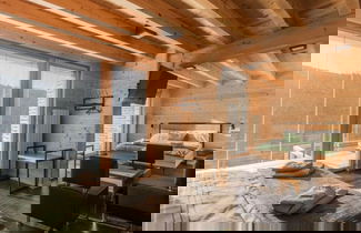 Foto 3 - Tranquil Villa With Nature Access