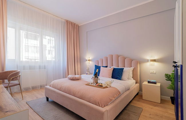 Designer 2-Bedroom Flat with Balcony & Full Amenities Steps from Piata Universitatii - Foto 1