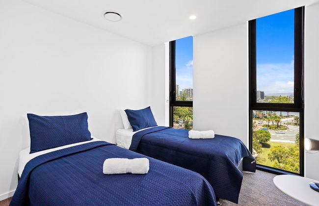 Waterfront Escape at Essentia - Photo 2