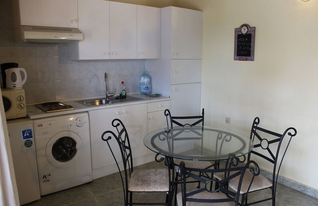 Rustic 1-bed Bungalow in Parque Holandés - Foto 6