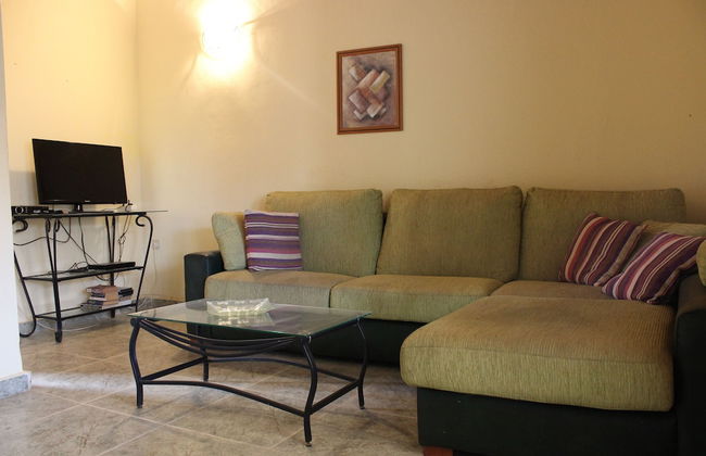 Rustic 1-bed Bungalow in Parque Holandés - Foto 8