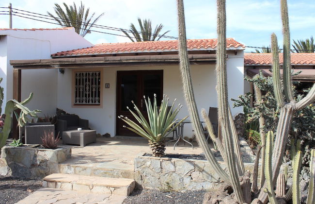 Rustic 1-bed Bungalow in Parque Holandés - Foto 27
