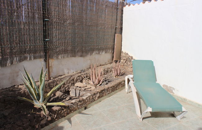 Rustic 1-bed Bungalow in Parque Holandés - Foto 9