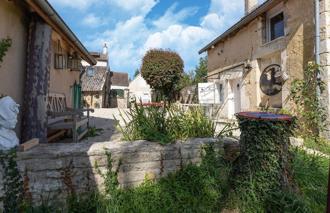 Charming Home in Molesme - Photo 19