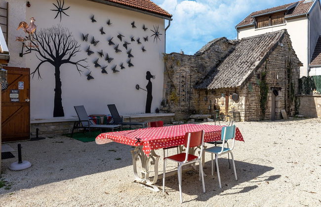 Charming Home in Molesme - Photo 21