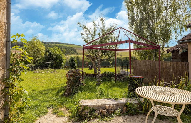 Charming Home in Molesme - Photo 31