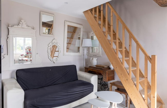 Charming Home in Molesme - Photo 17