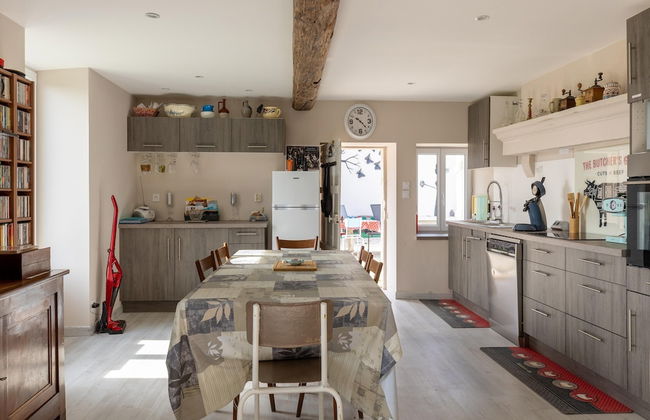 Charming Home in Molesme - Photo 11