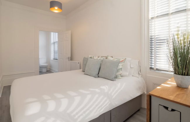 Host Stay Harbour Rest - Photo 8