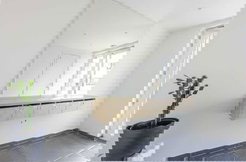 Foto 2 - Newly Built Rooftop Flat With Sun-facing Terrace