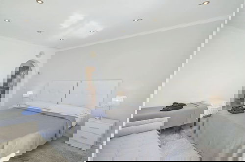 Photo 5 - Elegant Villa Retreat