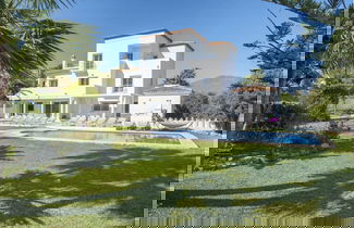 Foto 1 - Elegant Villa Retreat