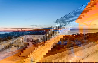 Foto 1 - Mani Panoramic Seaviews - Luxury Summer Haven