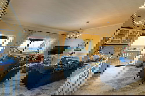 Foto 3 - Escape to Paradise - Chania s Seaside Getaway