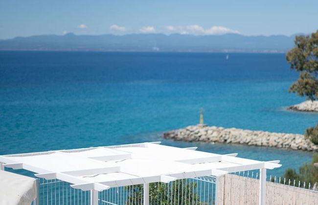 Seafront Pouletis Family Drosoula Gem With Pool - Foto 12