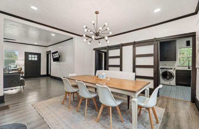 6BR Retreat Comfort Convenience Kitchen 16 - Foto 1