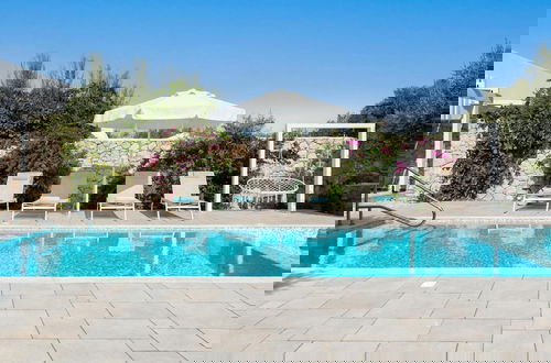 Photo 8 - Villa Kalathos Dream Galazio