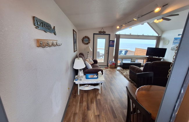 Ocean Front Cabin 14 w Jacuzzi Gorgeous Views - Foto 8