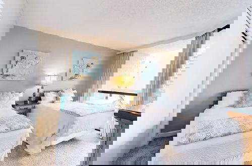 Foto 5 - Surfside Resort #404