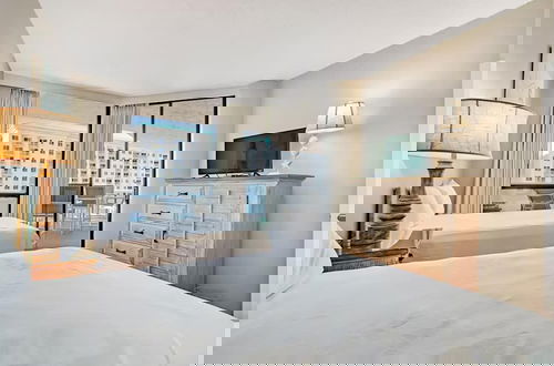 Foto 4 - Surfside Resort #404