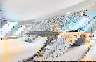 Foto 3 - Surfside Resort #404