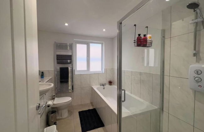 Apartmentsleeps8-wifi-famillyfriendly-citycentre - Foto 8