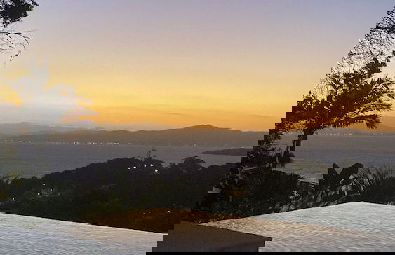 Charmosa Suíte em Sambaqui - Foto 31