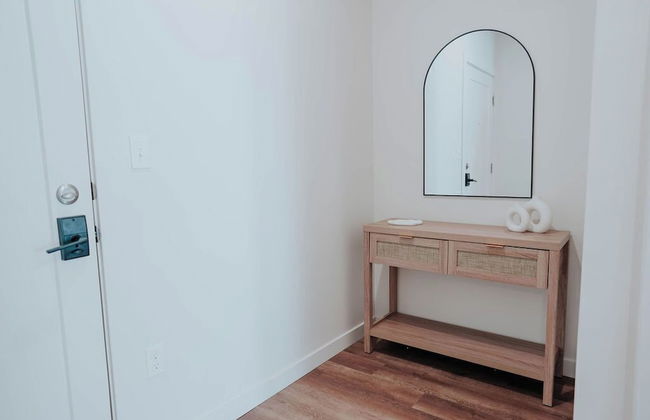 NEW Downtown SLC Apt l KING Bed l City View - Foto 21