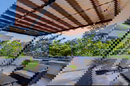 Photo 43 - 4 Br Private Rooftop Pool Spacious Exclusive