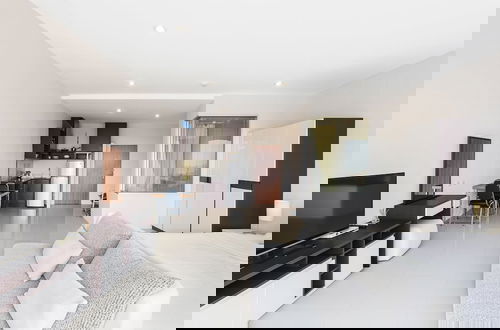 Photo 10 - Studio in Chic Condo in Karon A510