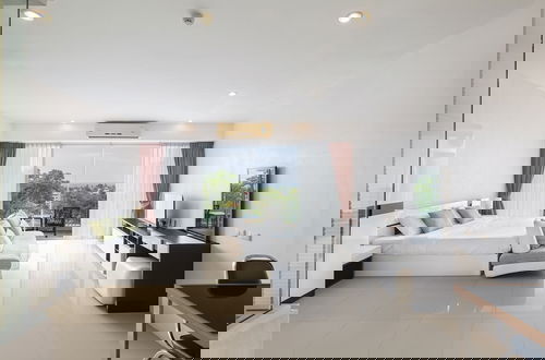 Photo 1 - Studio in Chic Condo in Karon A510
