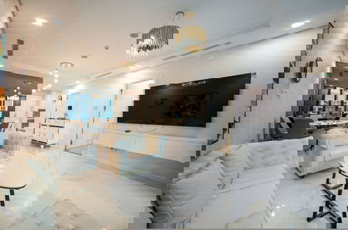 Foto 3 - THE MANOR Centre Point