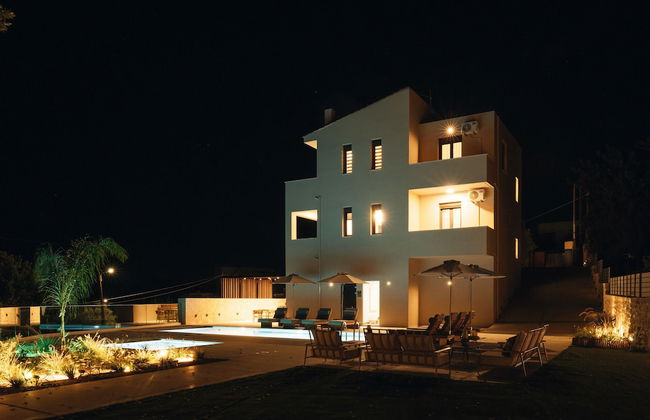 Georgia Villa - With Private Pool - Photo 22