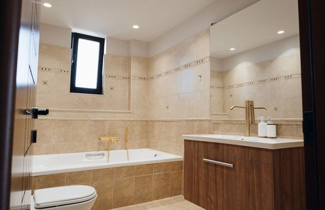 Georgia Villa - With Private Pool - Photo 15