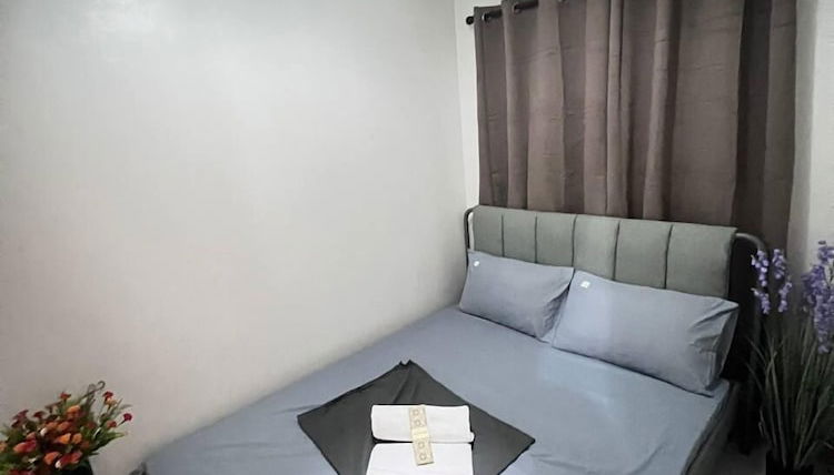 Photo 1 - 10th floor
