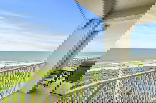 Foto 2 - Oceanview Top-floor Penthouse in Surf Club Beach Pool Access