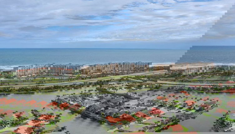 Foto 1 - Oceanview Top-floor Penthouse in Surf Club Beach Pool Access