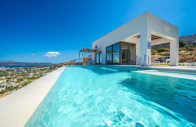 Villa Con Vista- Heated Pool 4 bdr Sleeps 8 - Photo 7