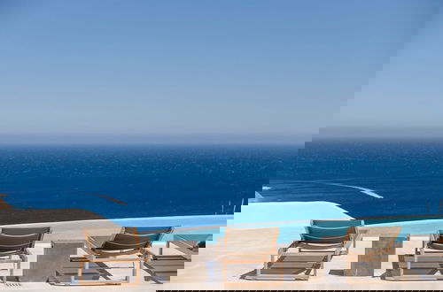 Foto 58 - Luxury Villa With Stunning Views Above Kalo Livadi