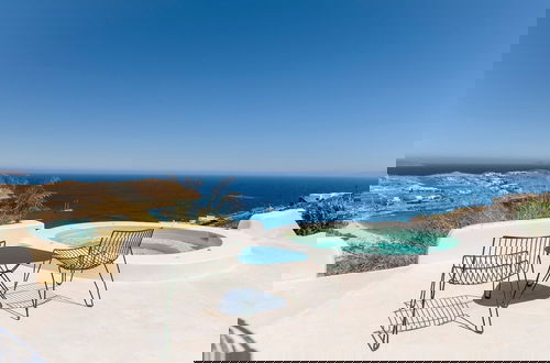 Foto 68 - Luxury Villa With Stunning Views Above Kalo Livadi