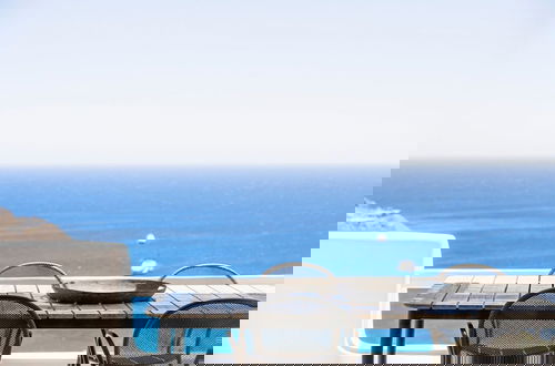 Foto 8 - Luxury Villa With Stunning Views Above Kalo Livadi