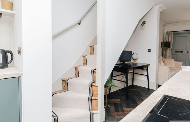 The Emerald - Central Henley 2 Bedroom House - From 145 Per Night - Foto 36