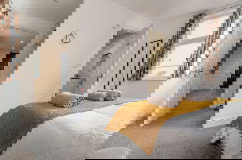 Photo 10 - Gorgeous 1 BD in Central Cheltenham