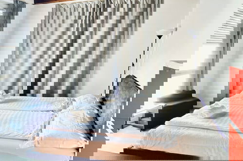 Photo 9 - GuestHouse Lugano University